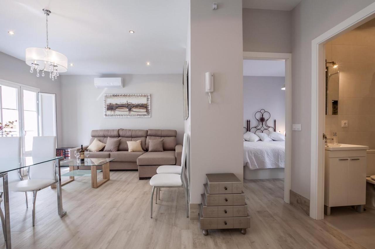 Atico Duplex Gran Terraza ↑ Calidades 2 Hab 2Banos Appartement Sevilla Buitenkant foto