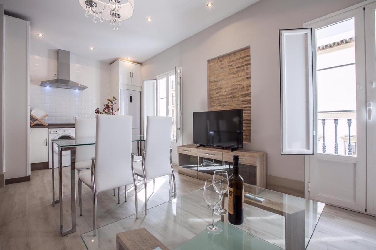 Atico Duplex Gran Terraza ↑ Calidades 2 Hab 2Banos Appartement Sevilla Buitenkant foto